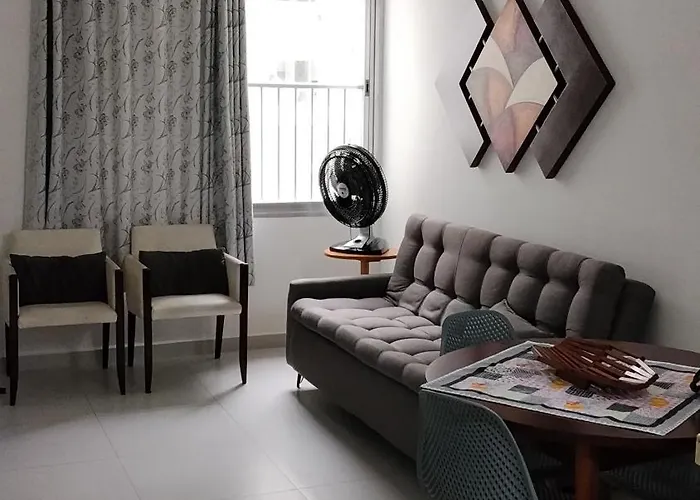Apto 1 dorm. Guarujá - Pitangueiras - perto da praia